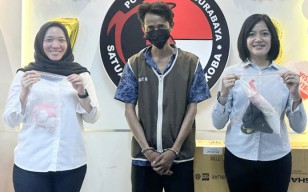 Berlogo Facebook, Barang yang Dijual Kuli Bangunan ini