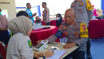 Polairud Polres Buru Gelar Donor Darah menyambut HUT Ke-73