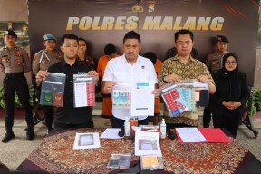 Demi Untung 50 Ribu, Dua Pria Jual Istri Lewat Online