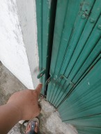 Maling Bobol Konter Manukan Kulon, HP, Laptop Hilang