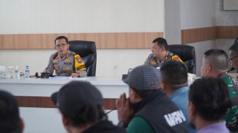 Laga Persebaya vs PSIS Semarang Dijaga 2.665 Polisi Gabungan