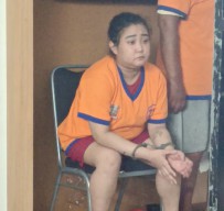 Kok Tega, Ibu ini Siram dan Minumkan Air Panas ke Anaknya