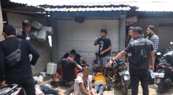 Grebek Kampung Narkoba, Polres Mojokerto Amankan Puluhan Orang