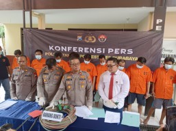 Bak Milik Sendiri, 8 Orang Pembobol Gudang tak Sadar Direkam Pemilik