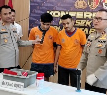 Mabuk Dua Preman Kampung Hajar Penjaga Warkop