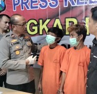 Pencuri dan Penadah Motor Curian Dibekuk Polsek Gubeng, Uang untuk Beli Motor Jadul