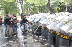 Antisipasi Potensi Kerawanan Pilkada, Polrestabes Surabaya Gelar Sispamkota di KPU