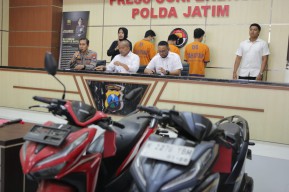Bersenjata Pistol, Tiga Tersangka Curanmor Dibekuk Polda Jatim