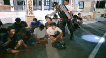 Kembali Grebek Basis Narkotba Kunti Surabaya, 24 Orang Diamankan