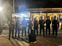 Polisi Amankan Remaja Bawa Celurit di Jalan Tambak Wedi, Untuk Jaga Jaga
