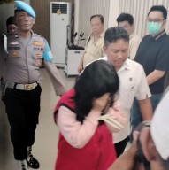 Wanita yang Viral Curi Emas di PTC Dibekuk Jatanras Polrestabes Surabaya
