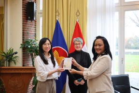 Diaspora Indonesia Sambut Positif Peluncuran Layanan E-Paspor di KJRI Hamburg
