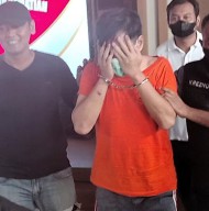 Usai Berhubungan, Pria ini Pukulkan Barbel hingga Teman Wanitanya Tewas