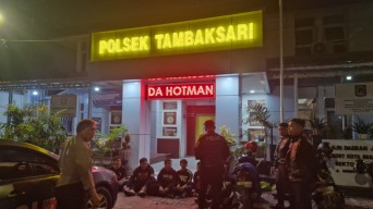 Tujuh Pemuda Diduga Anggota PSHT Diamankan Polrestabes Surabaya Usai Tawuran di Kya-Kya