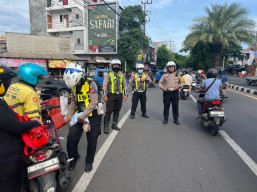 Terobos Lampu Merah, Pelanggar Terbanyak di Wilayah Perak Surabaya Utara