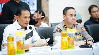 Kecurangan Minyak Kita di Depok Terungkap, Polri Sita Ribuan Liter
