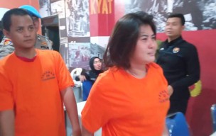 Wanita ini Bantu Suami Curi Motor, Usai COD Diamankan Polsek Wonokromo