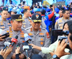 Kapolri Kawal Hari Buruh di Monas yang Dihadiri Presiden