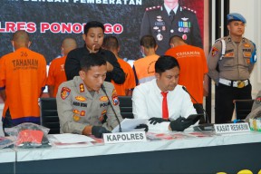 Pecah Kaca Mobil Di Ponorogo, Tersangka Ditangkap di Batam