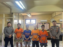 Komplotan Curas Bersenjata Tajam di Surabaya Utara Diringkus