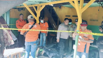 Driver Ojol Meninggal Mendadak di Warung Kopi Jalan Menur