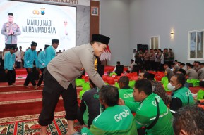 Maulid Nabi Muhammad di Polres Blitar, Siswa Sekolah Hingga Ojol Hadir, Perkuat Iman dan Taqwa