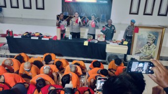 33 Orang Tersangka Pembakar, Hingga Penyerangan dalam Aksi Demo di Surabaya