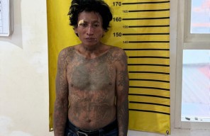 Satu dari Dua Maling Motor yang Dihajar Warga Rangkah, Diamankan Polsek Tambaksari