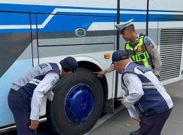 Operasi Keselamatan Semeru 2026 Polres Mojokerto Kota Pastikan Kelaikan Angkutan Umum