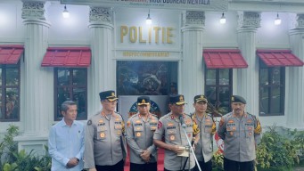 Kapolda Jatim Cek Pos Pam Bonbin Wonokromo, Pastikan Layanan Mudik Berjalan Optimal