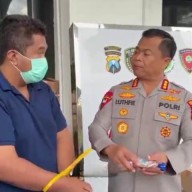 Polrestabes Surabaya Bongkar Makanan dan Susu Kedaluwarsa, Diedarkan saat Puasa Hingga Idul Fitri