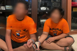 Baca juga : Iklankan Motor di Facebook, Dua Pria dicokok Reskrim Polsek Sukolilo Surabaya