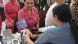 Kepedulian HUT Bhayangkara ke-80,Polrestabes Surabaya Gelar Donor Darah Massal Libatkan 200 Peserta