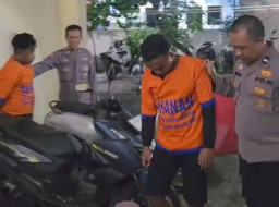 Bermodus Tagih Hutang di Kos, Dua Pencuri HP asal Kapas Madya Dibeli5 Polsek Kenjeran