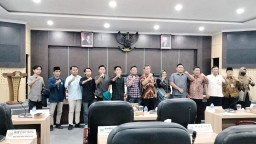 Aliansi BEM Pamekasan Audiensi dengan DPRD, Aktifkan UHC Prioritas
