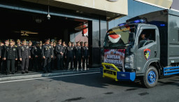 Kirim Bantuan Kemanusiaan ke NTT, Polda Jatim Siapkan Dapur Lapangan hingga Tim Trauma Healing