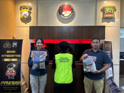 Pembuat Tembakau Sintetis Dibongkar SatResnarkoba Polrestabes Surabaya, Juga Sediakan Ganja