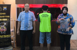 Polrestabes Surabaya Bekuk Pengedar, Sewa Kontrakan Untuk Simpan Sabu