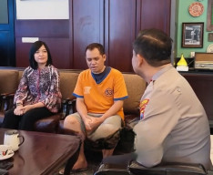 Dukun Rungkut Harapan Cabuli Tiga  Anak Anak, Diamankan Polrestabes Surabaya 