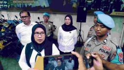 Suami Diduga Jual Istri Lewat FB Rp700 Ribu Layani Treesome, Diungkap Polrestabes Surabaya