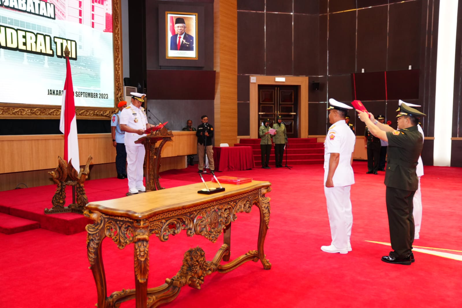 Pemberhentian dari dan Pengangkatan Dalam Jabatan di Lingkungan Tentara Nasional Indonesia