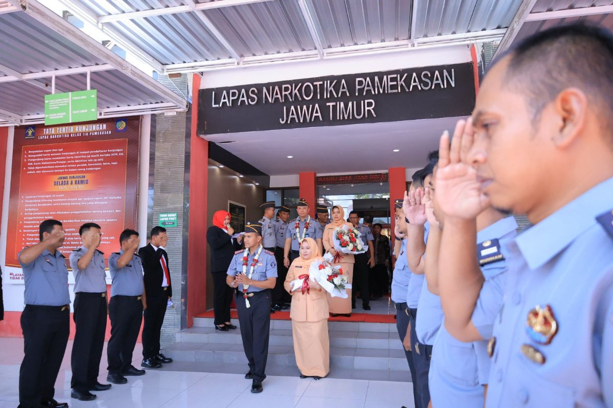 Serah Terima Kalapas Narkotika Kelas IIA Pamekasan 