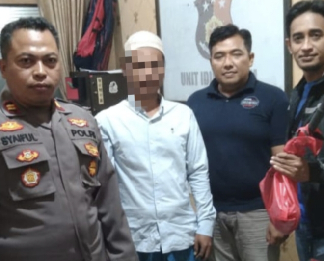 Pelaku pembunuhan berbaju putih di Pamekasan