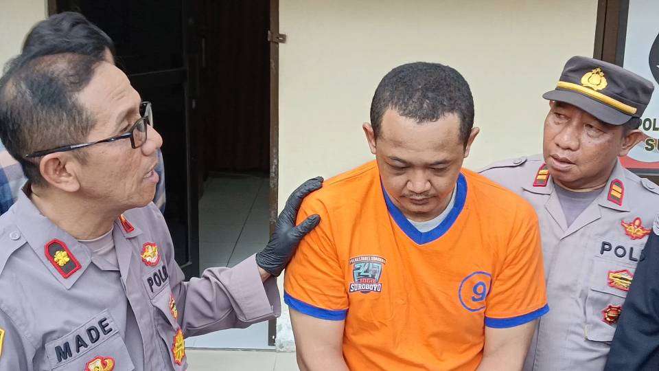 Kapolsek Sukolilo pamerkan pelaku pencuri motor 