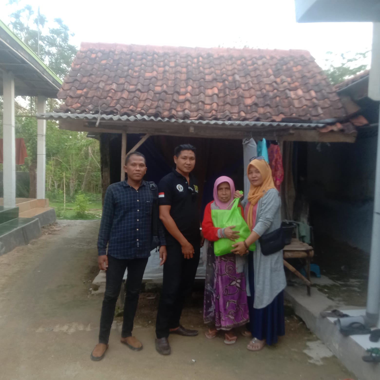 Santunan untuk wargadi Pamekasan