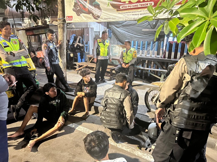 Diduga anggota Gengster yang diamankan polisi