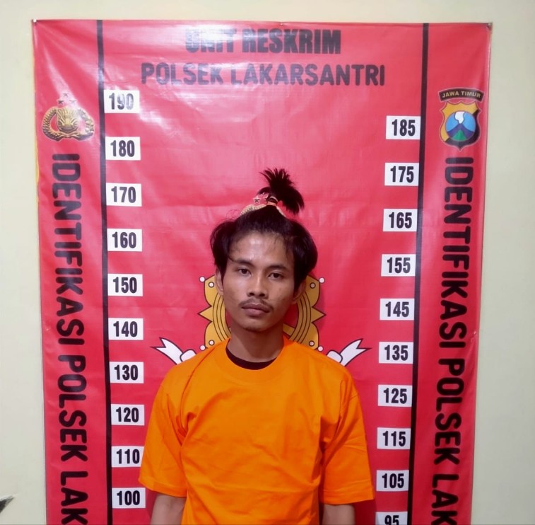 Pelaku pencuri motor di Polsek Lakarsantri Surabaya
