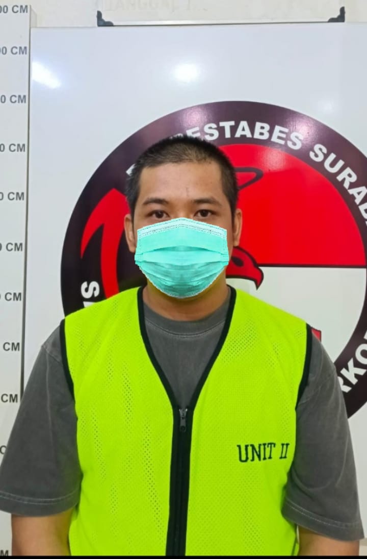 Pengedar Ganja yang diamankan Polrestabes Surabaya