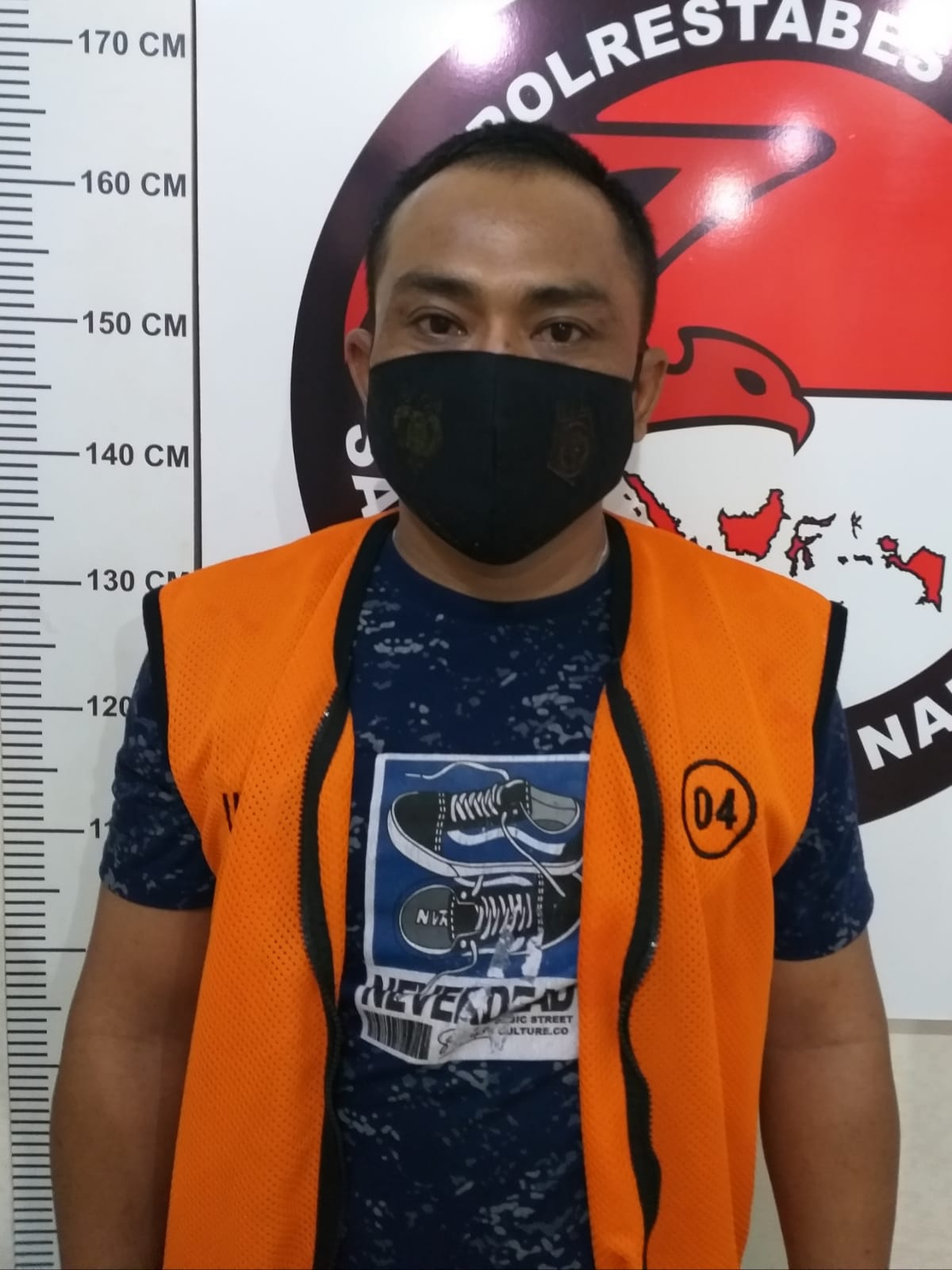 Pengedar narkotika yang dibekuk Polrestabes Surabaya