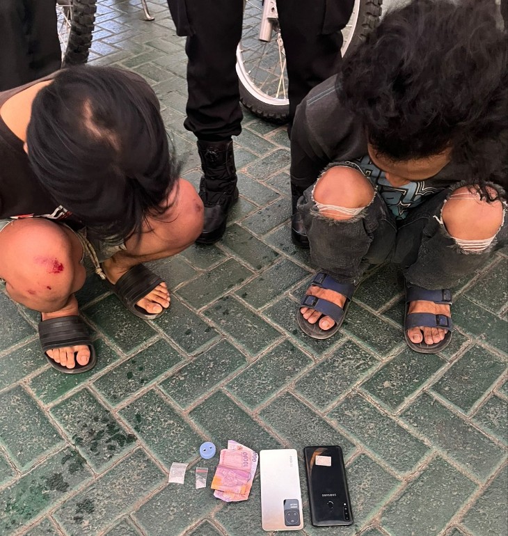 Dua remaja yang kedapatan membawa sabu